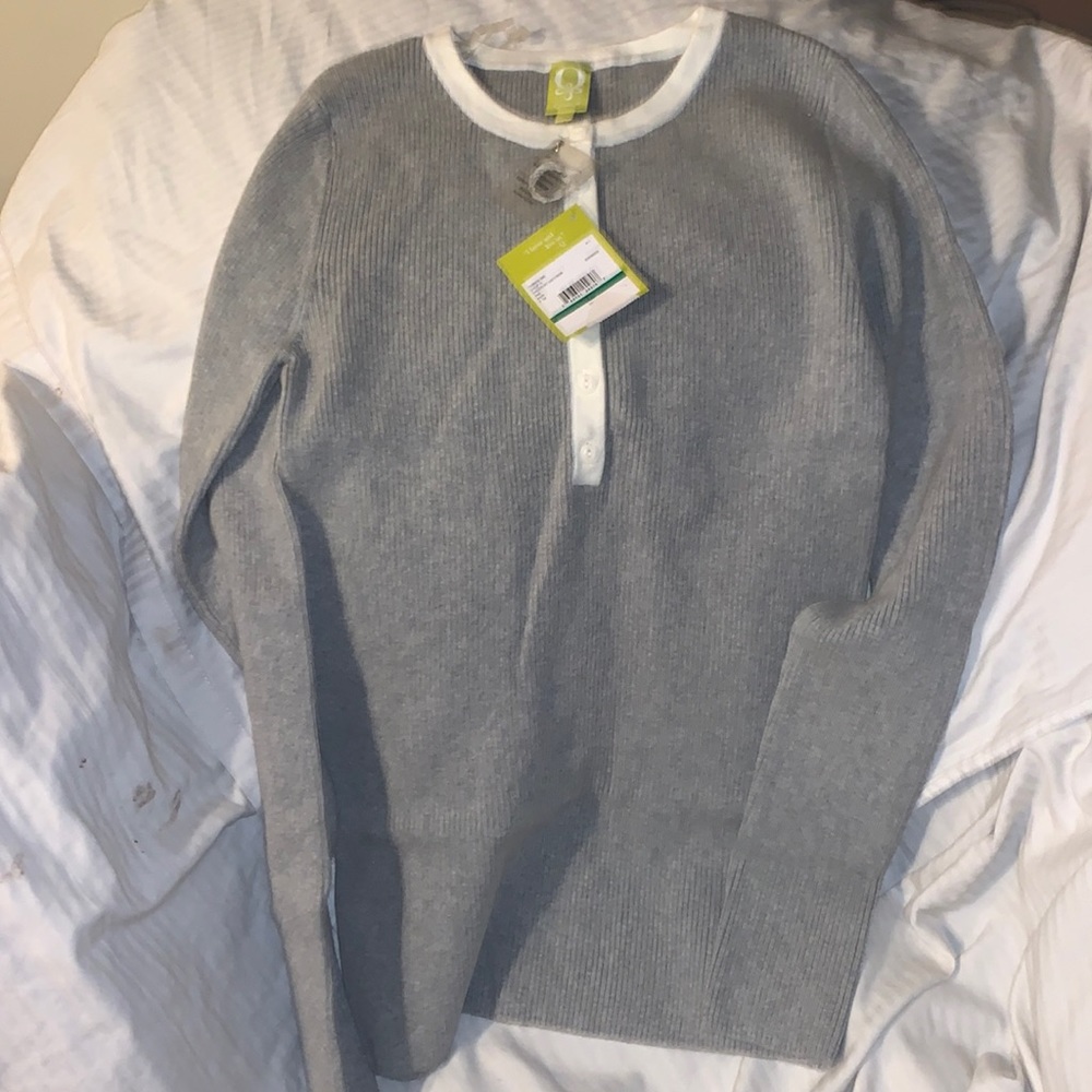 NWT Adorable and Comfortable Sweater